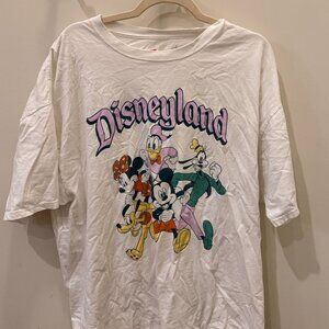 Disneyland Graphic T-Shirt